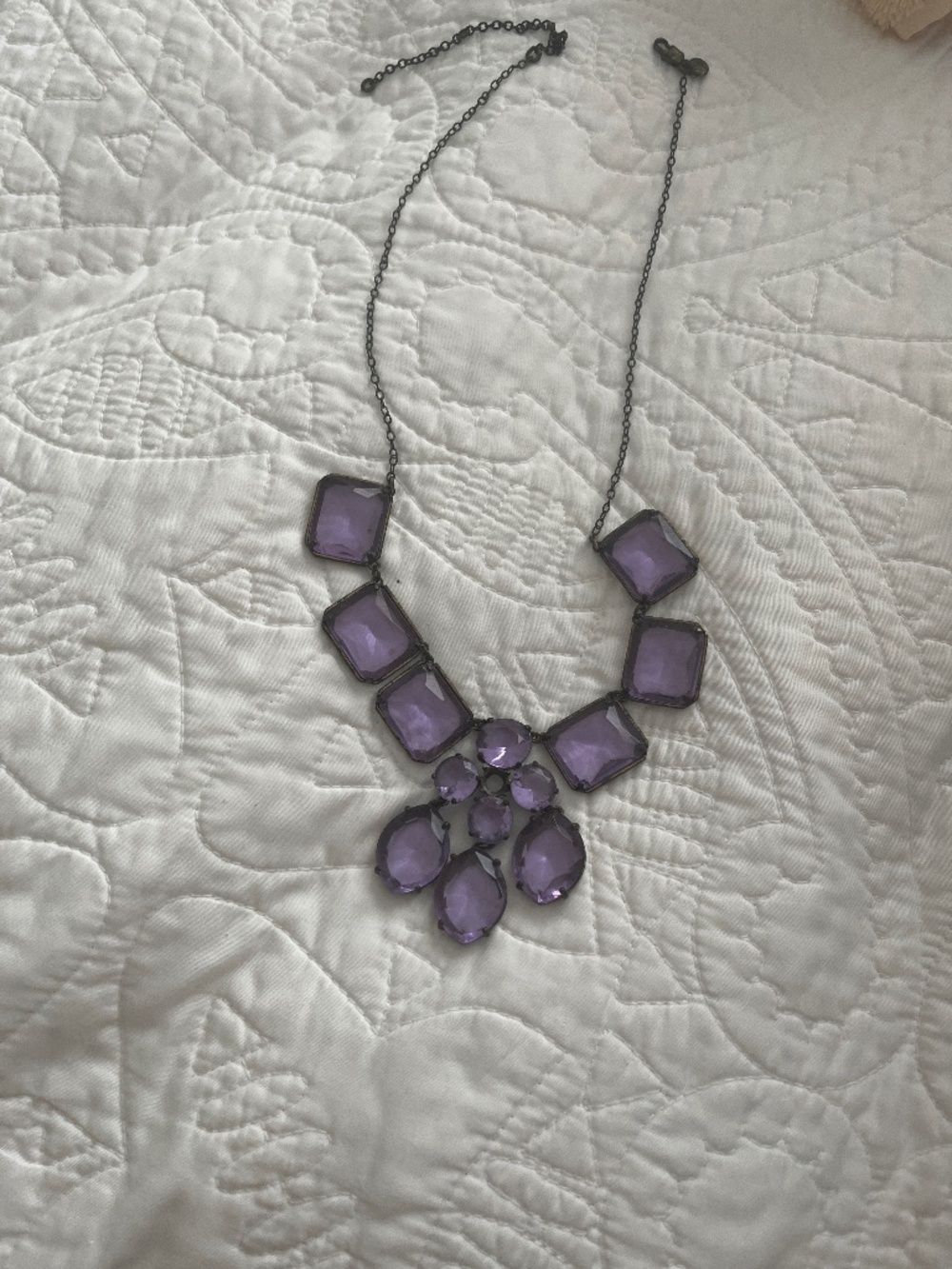 Necklace with lavender stoned